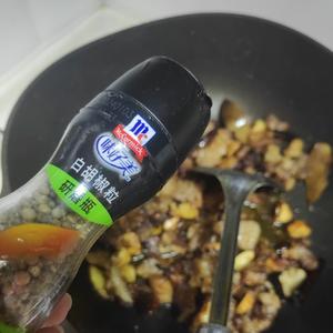 辣味红烧牛腩