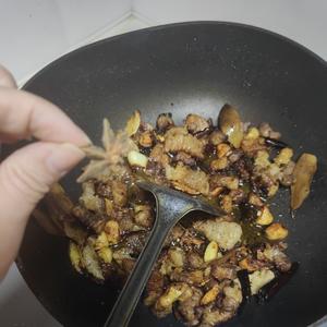辣味红烧牛腩