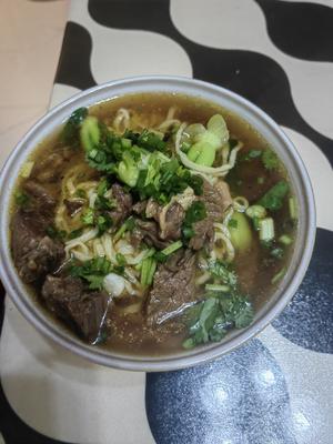 辣味红烧牛腩