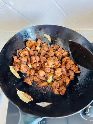 红烩牛腩