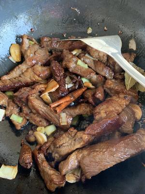 最简单下饭的红烧牛肉，牛腩牛肋条牛上脑做出来都爆香，太好吃了！