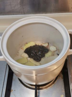 原汁原味炆牛腩