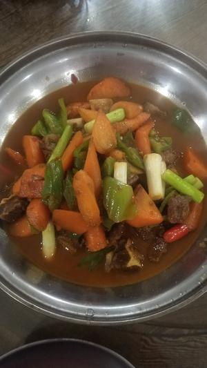 红烧牛腩~好吃到舔嘴
