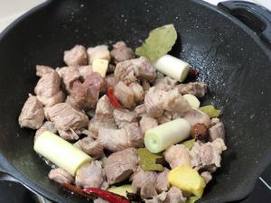 小土豆烧牛肉，红烧牛腩，好吃到舔盘