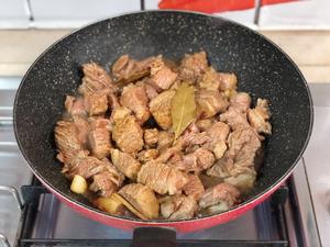 土豆焖牛腩