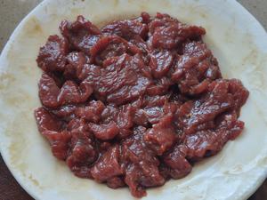 葱香浓郁的葱爆牛肉
