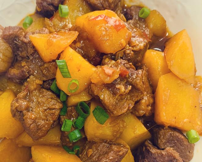牛肉烧土豆（土豆清爽不糊，比你想象要简单多了）