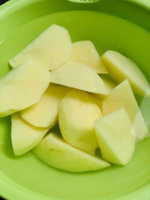 牛肉烧土豆（土豆清爽不糊，比你想象要简单多了）