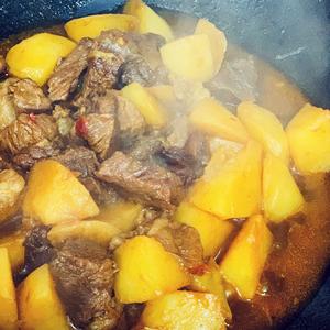 牛肉烧土豆（土豆清爽不糊，比你想象要简单多了）