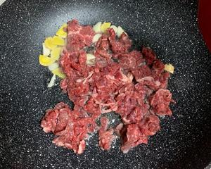 老少皆宜的一道“青椒洋葱爆炒牛肉”