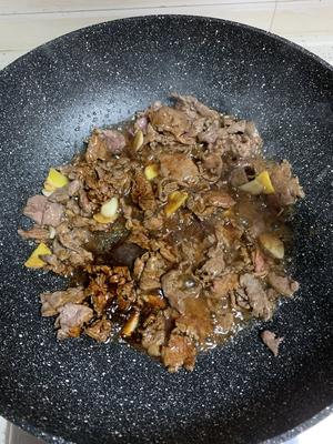 老少皆宜的一道“青椒洋葱爆炒牛肉”