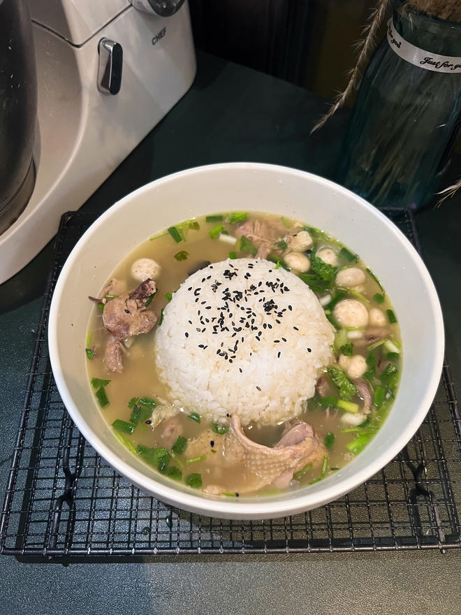 浓香下饭的老母鸡汤泡饭