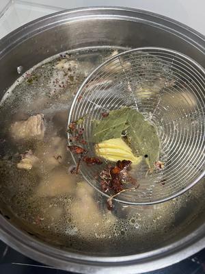 浓香下饭的老母鸡汤泡饭