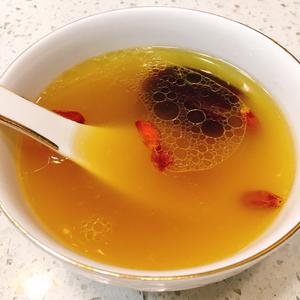 不会破皮且肉质筋道的滋补人参老母鸡汤