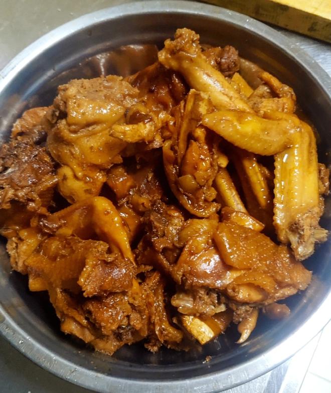 简单诱人的炖老母鸡块