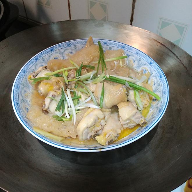 三黃雞蒸魚肚