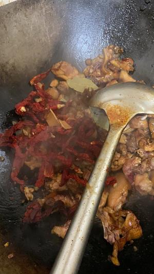 新疆大盘鸡无需争议