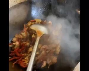 新疆大盘鸡无需争议