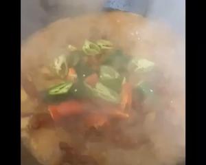 新疆大盘鸡无需争议