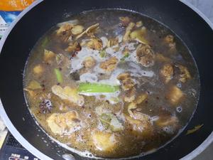 红烧三黄鸡(简单做法，做出来大概就这个样)