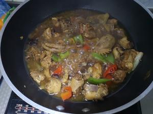 红烧三黄鸡(简单做法，做出来大概就这个样)
