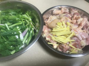 姜葱炒土鸡（清远鸡）