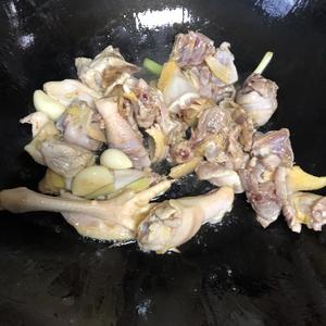 原汁原味土鸡汤