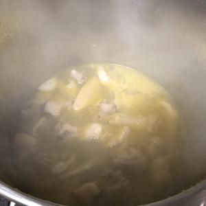 原汁原味土鸡汤
