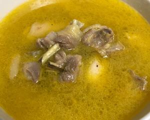 原汁原味土鸡汤