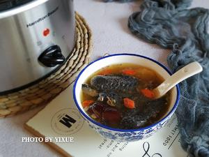 红枣乌鸡汤
