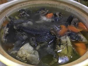 乌鸡双菇汤（儿童也能喝的元气汤）