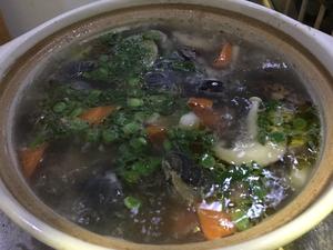 乌鸡双菇汤（儿童也能喝的元气汤）