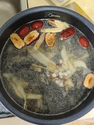 补气血乌鸡汤