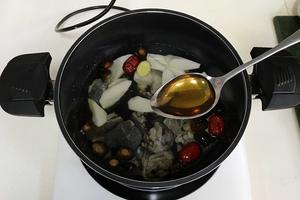 滋阴补血～香菇山药乌鸡汤