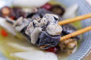 滋阴补血～香菇山药乌鸡汤