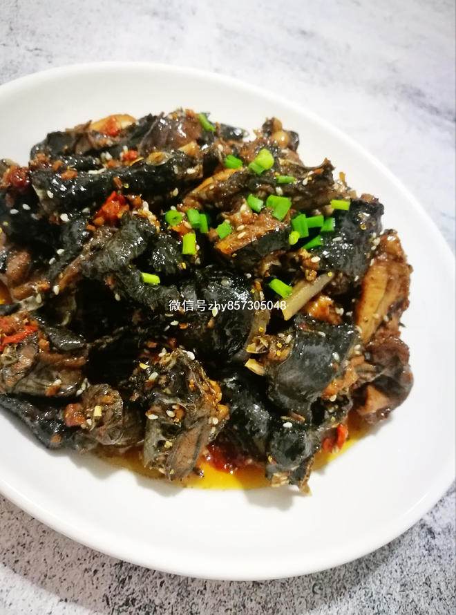 香飘千里之外的姜爆乌鸡，又名麻油鸡，月子鸡