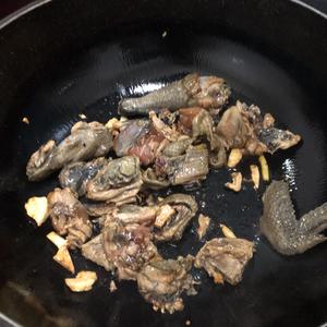 【红烧乌鸡】不用任何香料，照样香气四溢