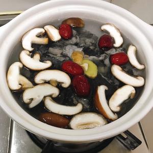「家庭版」乌骨鸡汤💯