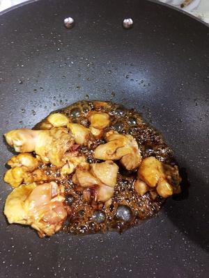 好吃到原地爆炸的黄焖鸡