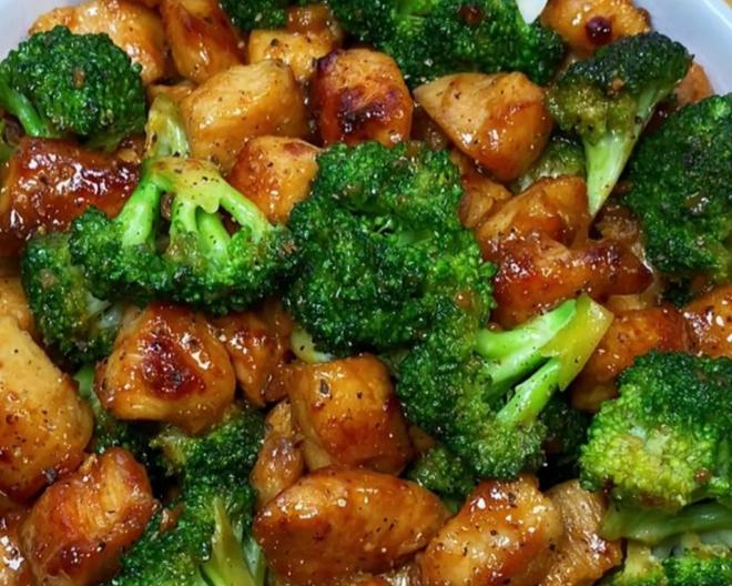 西蓝花炒鸡胸肉