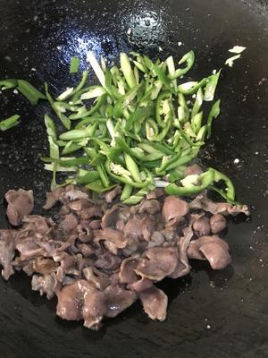 下饭菜-青椒炒猪心爆炒猪心