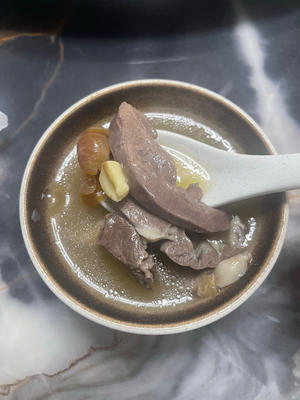 “孩儿汤”（安神猪心汤）