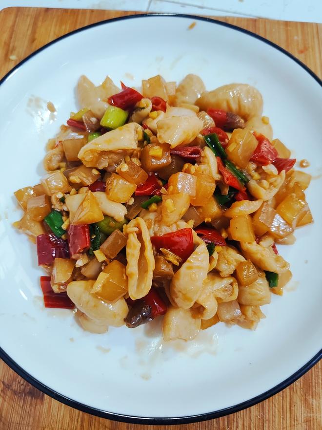 酸辣肥肠家常下饭菜