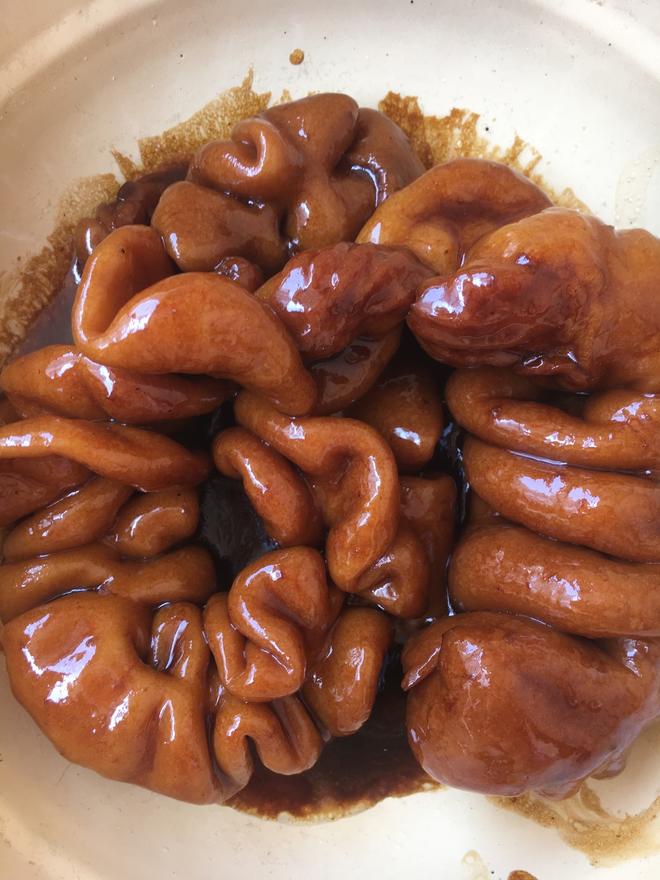 卤肥肠