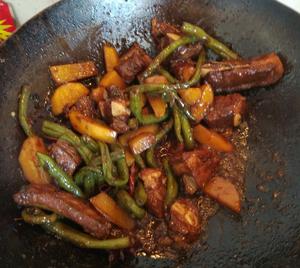 硬菜代表--排骨炖豆角土豆（豆角焖面胚子）
