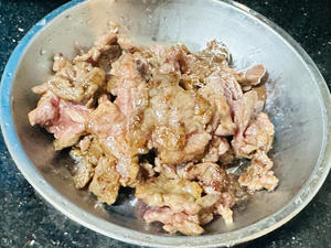 快手菜：菜苔炒牛肉