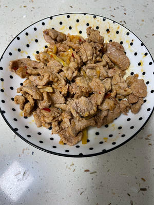 韭菜苔炒里脊肉