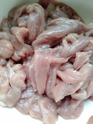 孜然肉串，五香里脊肉～超级解馋的美味小吃，不要去外面的小吃摊买了，自己动手就可以做了！