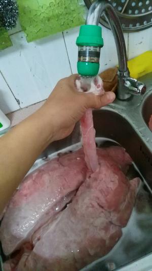 菜干煲猪肺（汤）