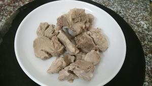 菜干煲猪肺（汤）